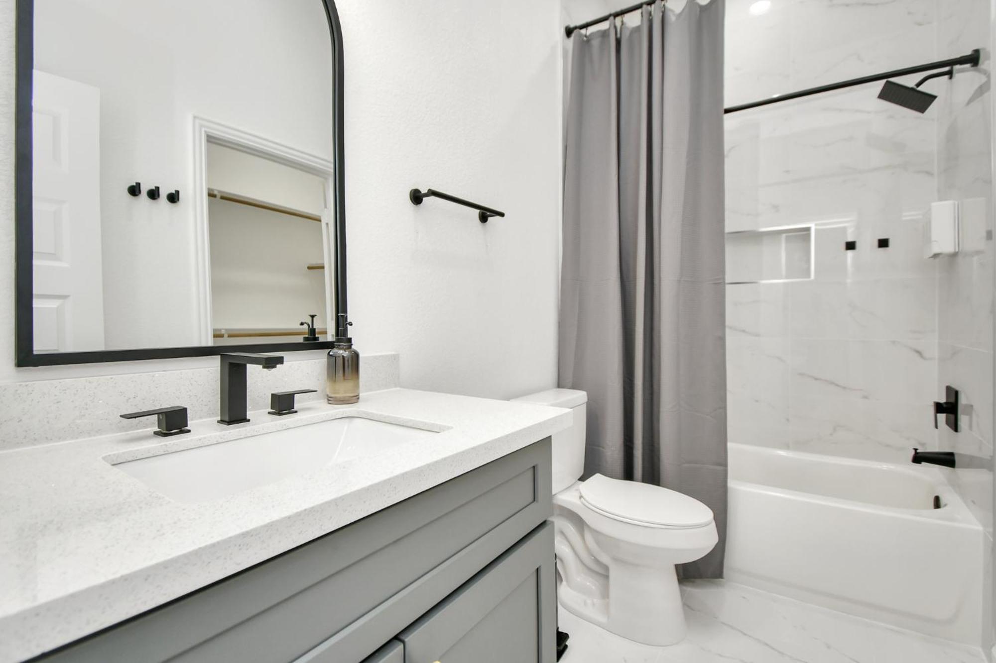 Holiday home Luxe 3br/2ba Near Downtown•sleeps 9• Netflix•wi-fi Houston