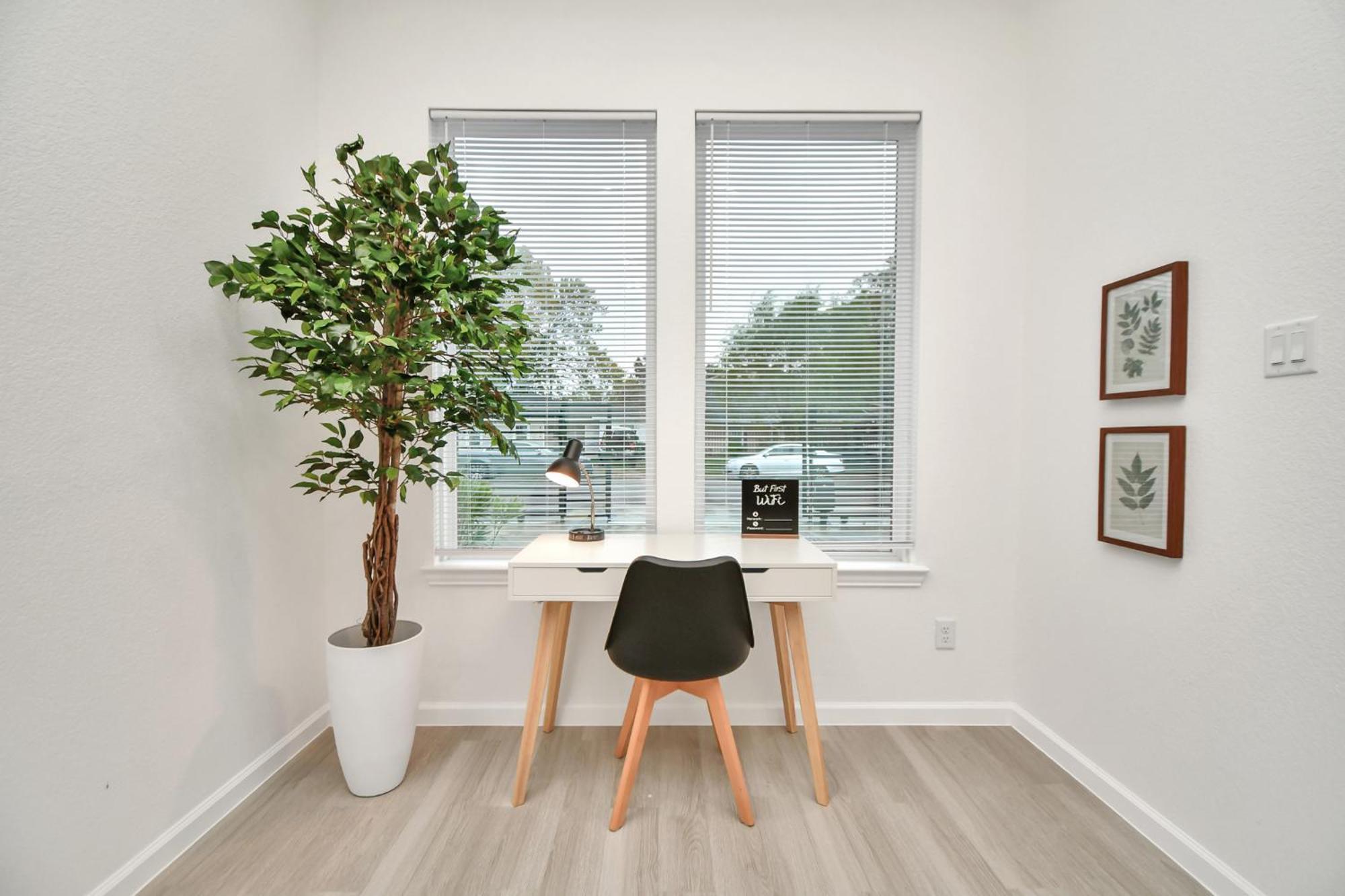 Luxe 3br/2ba Near Downtown•sleeps 9• Netflix•wi-fi *